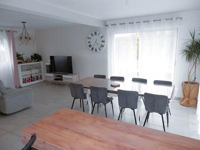 Maison - 117 m² - 6 pièces