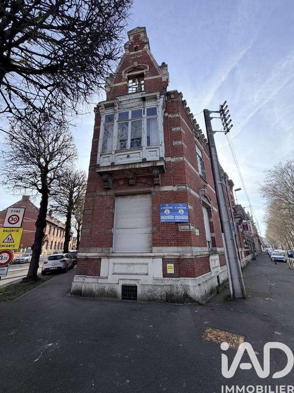 Maison - 260 m² - 15 pièces