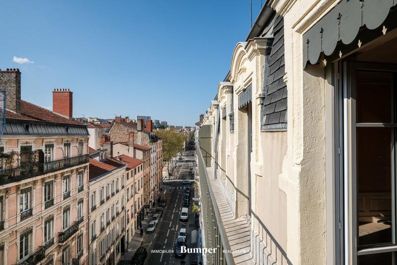 Duplex - 237 m² - 5 pièces