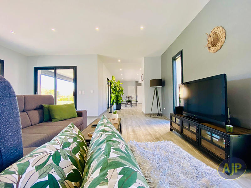 Villa - 150 m² - 4 pièces