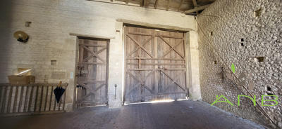 Maison - 481 m² - 12 pièces