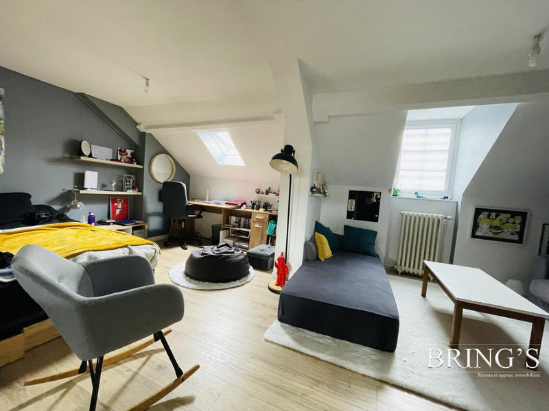 Maison - 309 m² - 12 pièces