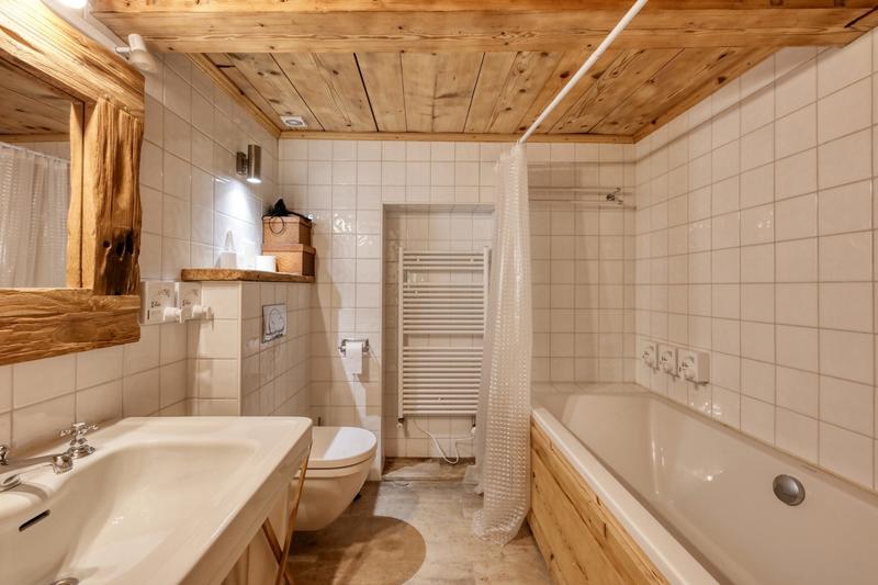 Châlet - 365 m² - 15 pièces