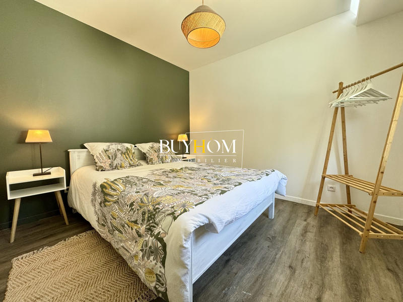 Maison - 240 m² - 7 pièces