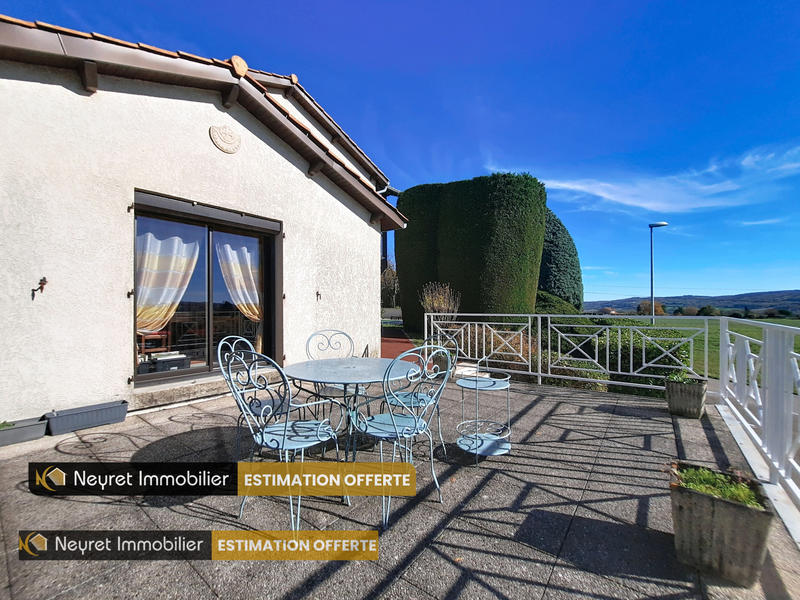 Maison - 137 m² - 7 pièces