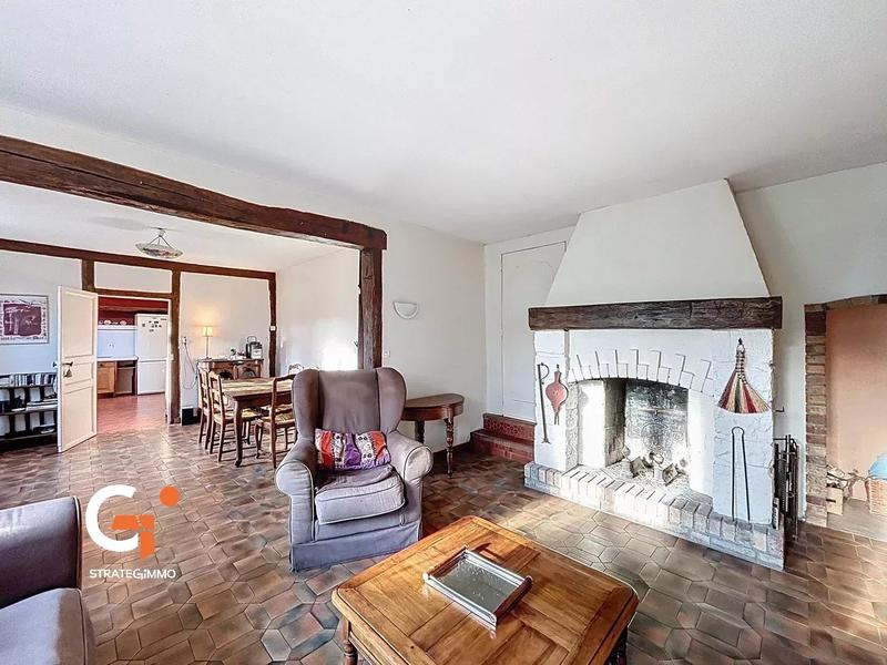 Maison - 180 m² - 6 pièces