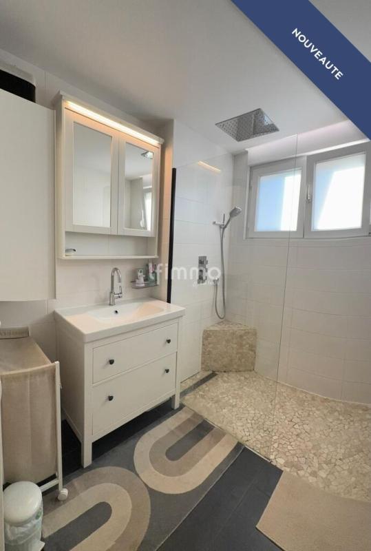 Appartement - 97 m² - 3 pièces