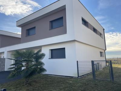 Maison - 142 m² - 5 pièces