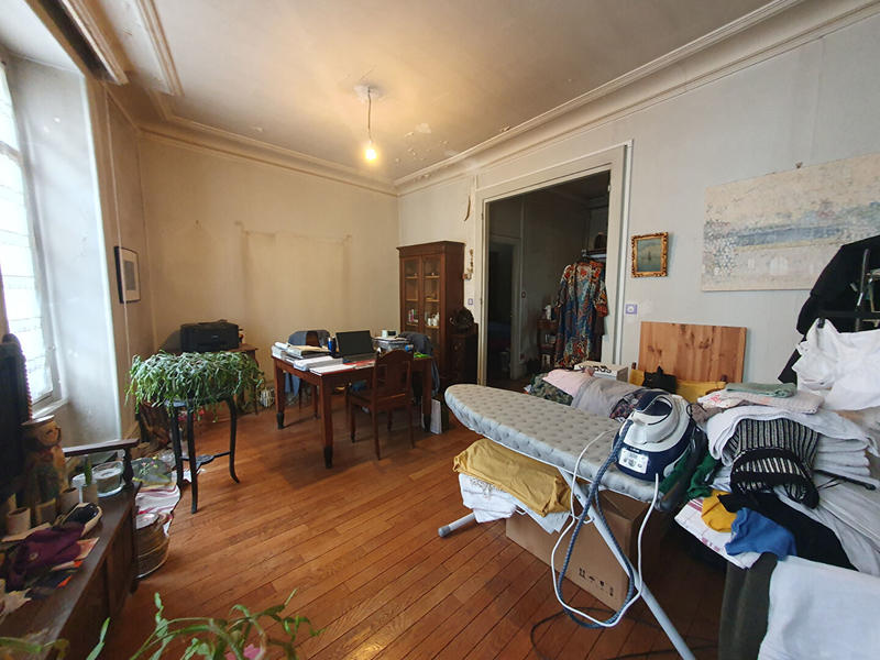 Maison - 232 m² - 10 pièces