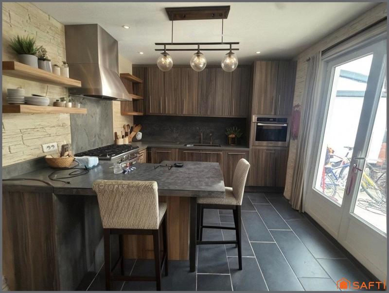 Maison - 102 m² - 5 pièces