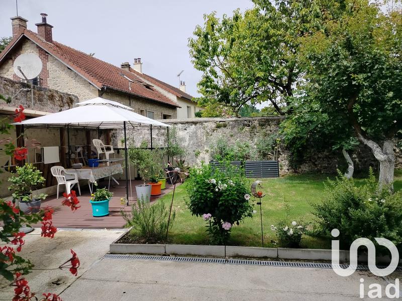 Maison - 246 m² - 7 pièces