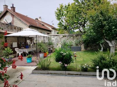 Maison - 246 m² - 7 pièces