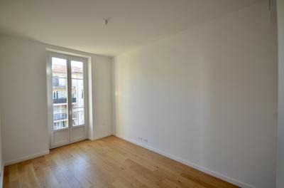 Appartement - 89 m² - 3 pièces