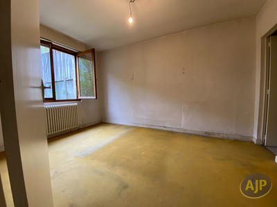 Maison - 246 m² - 5 pièces