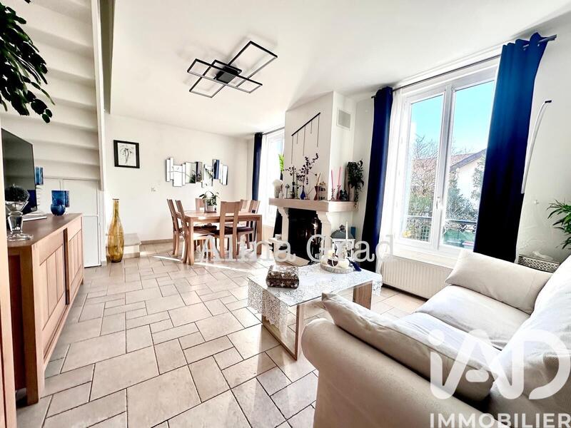 Maison - 122 m² - 7 pièces