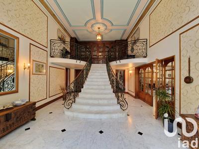 Maison - 349 m² - 6 pièces