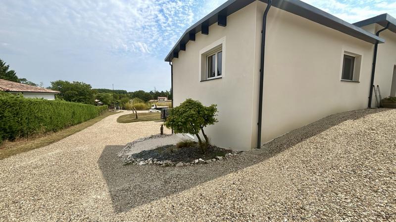 Maison traditionnelle - 180 m² - 6 pièces