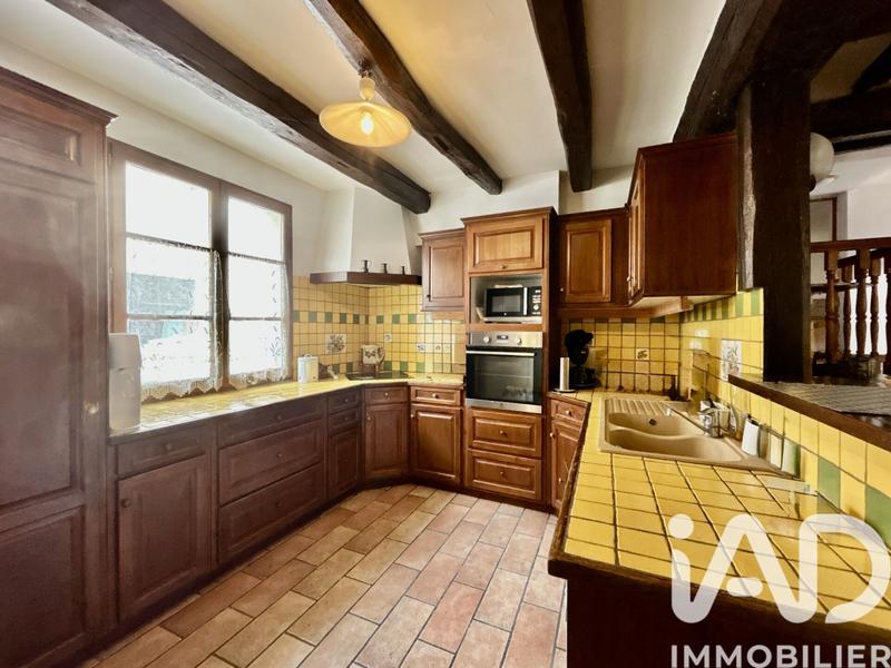 Maison - 229 m² - 8 pièces