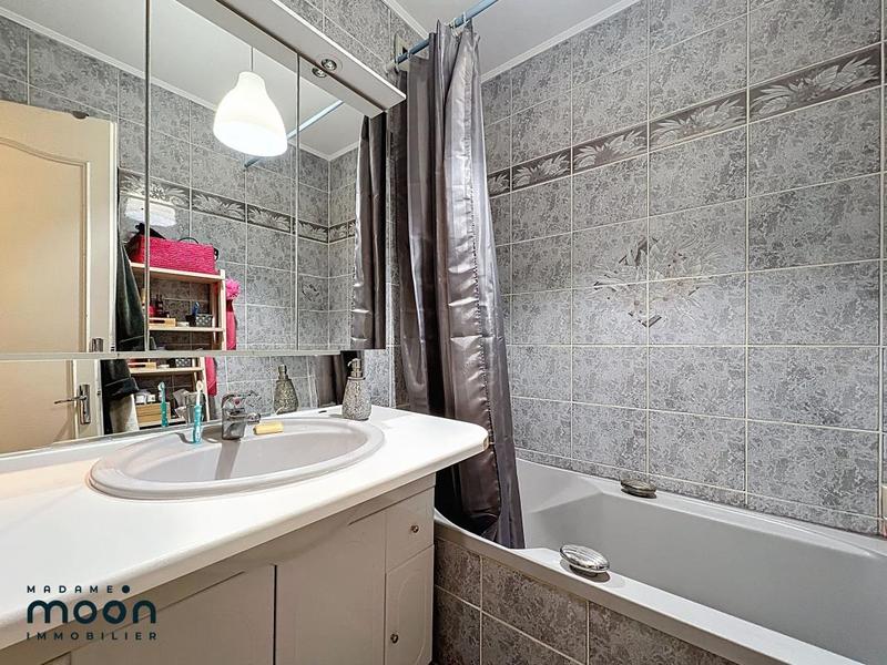 Appartement - 77 m² - 4 pièces