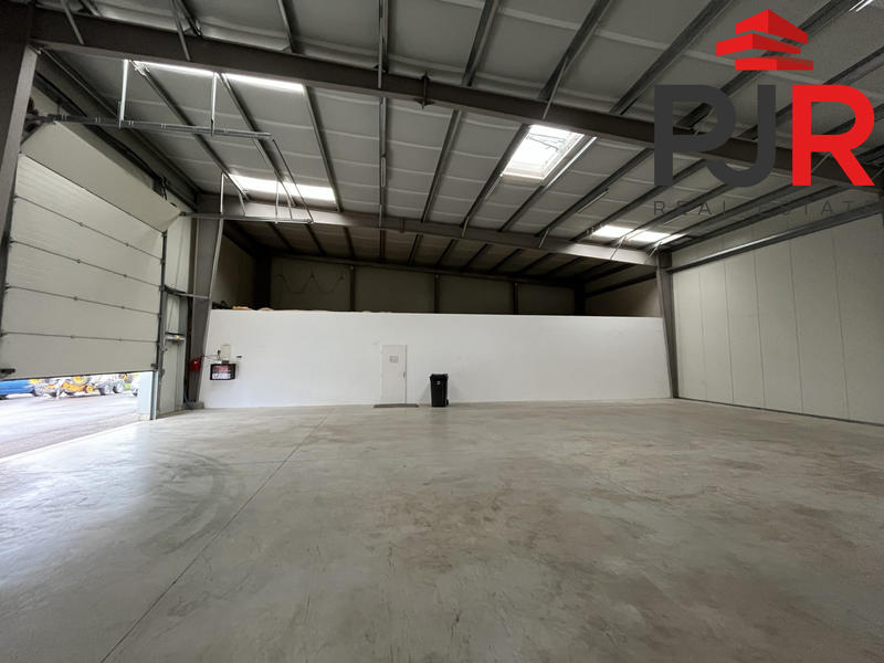 Local d'activités - 350 m²