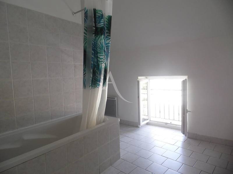 Appartement - 90 m² - 3 pièces