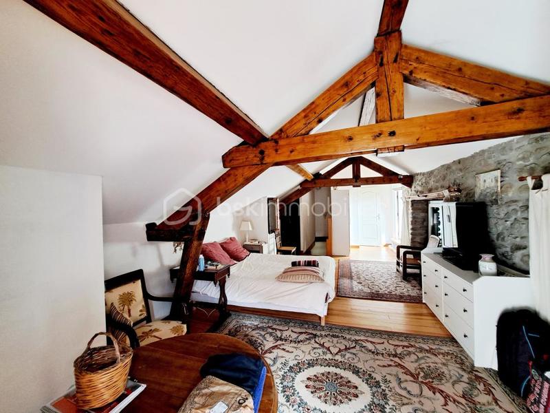 Maison de village - 280 m² - 10 pièces