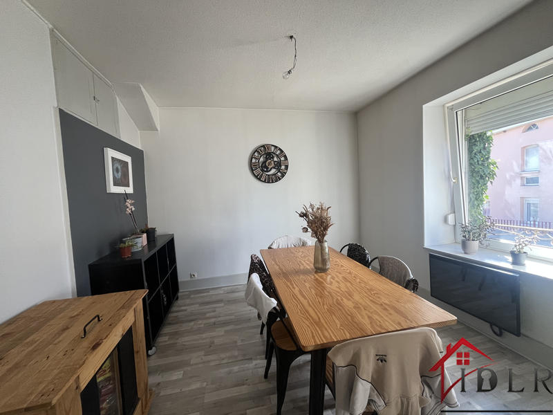 Maison - 185 m² - 10 pièces