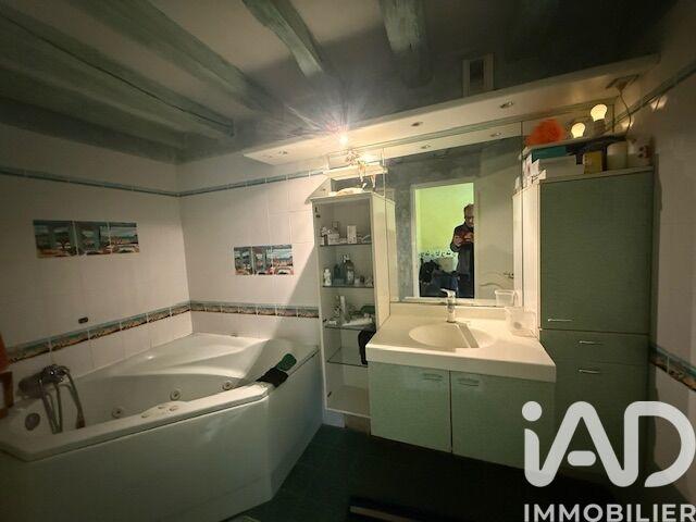 Maison - 310 m² - 7 pièces