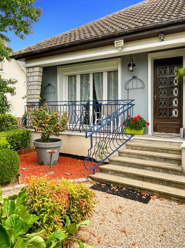 Maison - 150 m² - 8 pièces