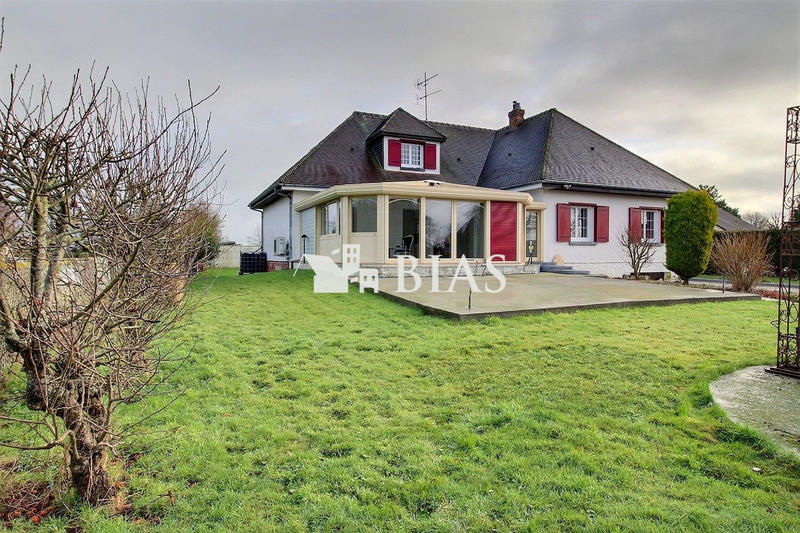 Maison - 230 m² - 7 pièces