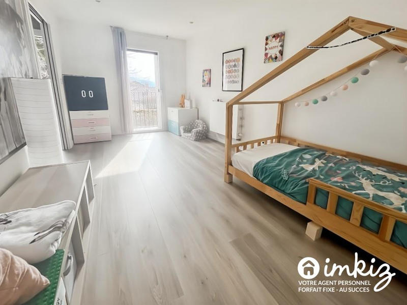 Appartement - 126 m² - 5 pièces