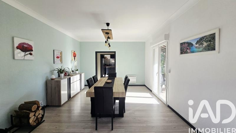 Maison - 189 m² - 5 pièces