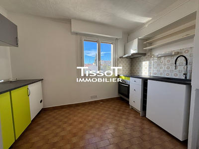 Appartement - 77 m² - 4 pièces