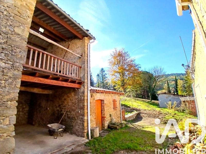 Maison - 300 m² - 11 pièces