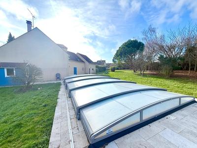 Maison - 230 m² - 7 pièces