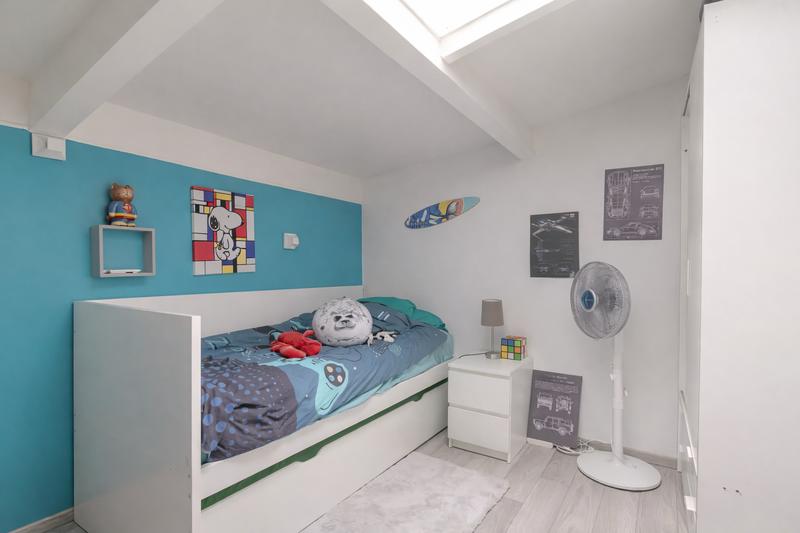 Maison - 246 m² - 7 pièces