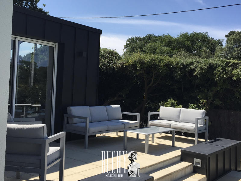 Maison - 170 m² - 5 pièces