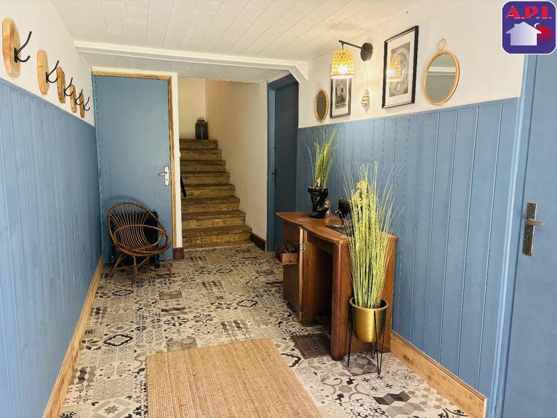 Maison - 186 m² - 8 pièces