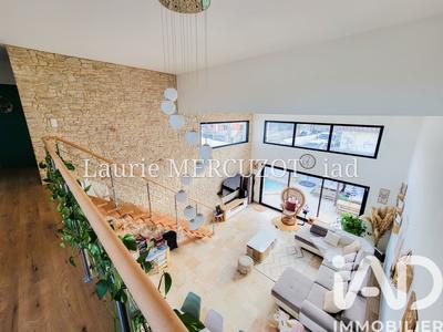 Maison - 160 m² - 4 pièces