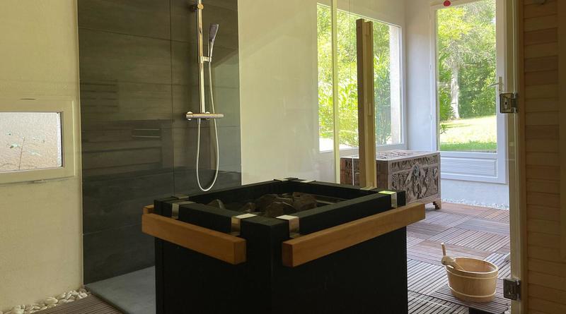 Maison - 260 m² - 7 pièces