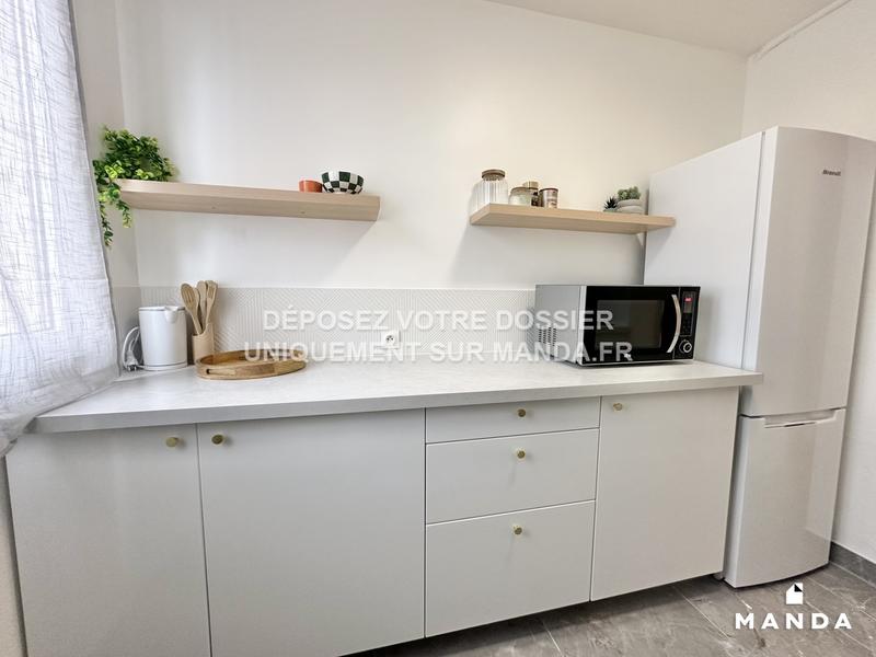 Chambre - 11 m² - 4 pièces