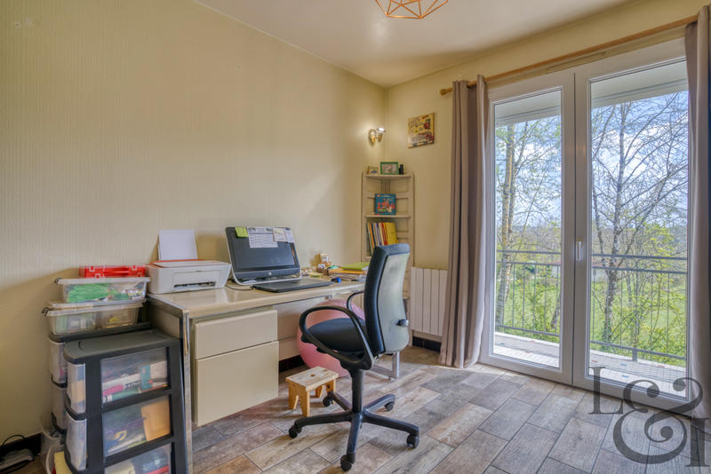 Maison - 195 m² - 6 pièces