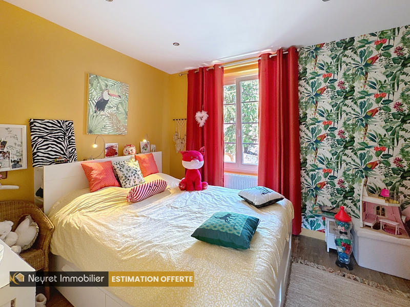 Maison - 300 m² - 10 pièces