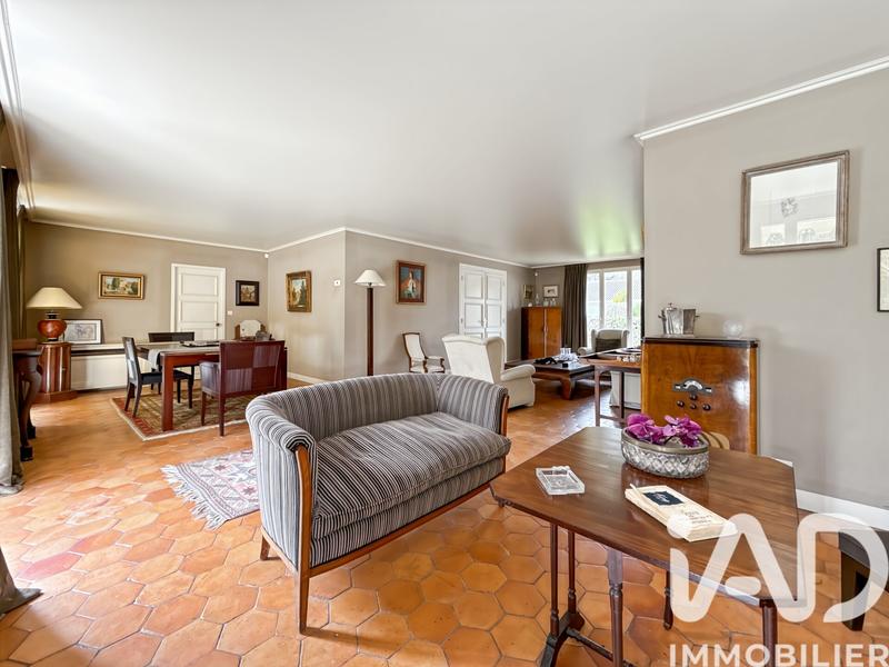 Maison - 182 m² - 7 pièces