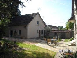 Maison - 272 m² - 10 pièces