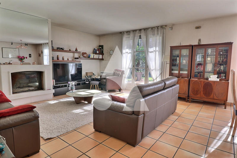 Maison - 135 m² - 6 pièces