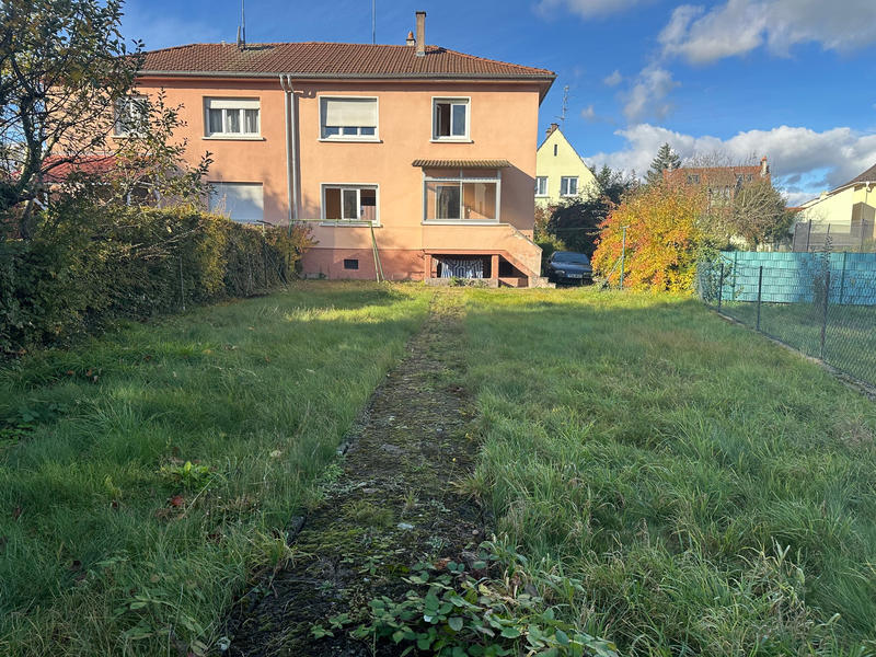 Maison - 98 m² - 5 pièces