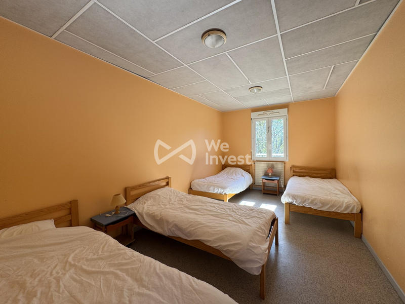 Maison - 477 m² - 15 pièces