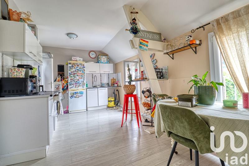 Appartement - 121 m² - 6 pièces