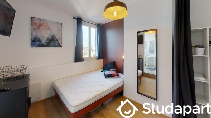 Chambre - 9 m² - 1 pièce